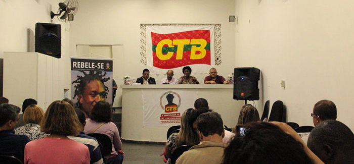 Lançamento da Revista Rebele-se- 20140811-007